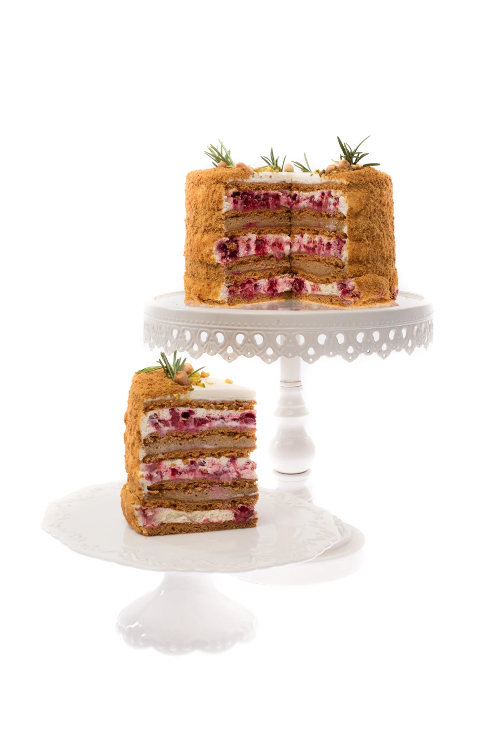 Tort Medovik cu fistic si zmeura